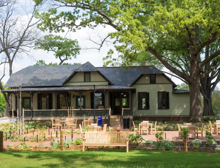 House of Many Porches