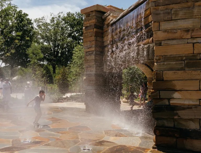 Fountain Plaza