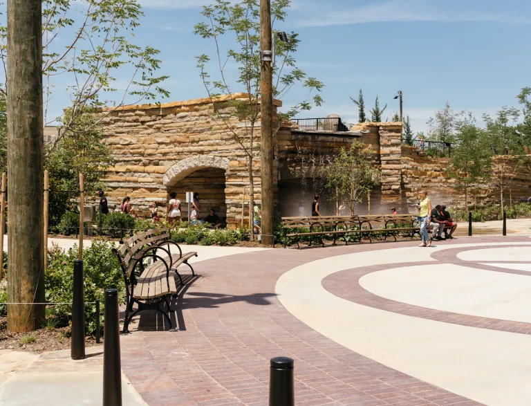 Fountain Plaza